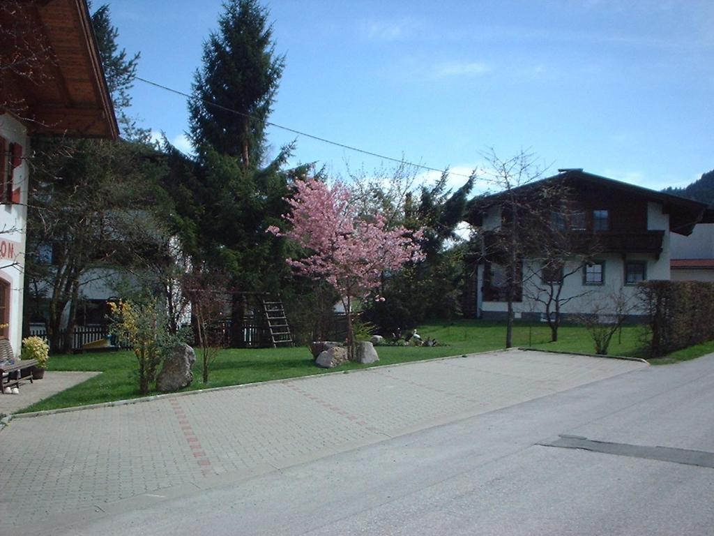 Pension Fuchs Brixen im Thale Exterior photo