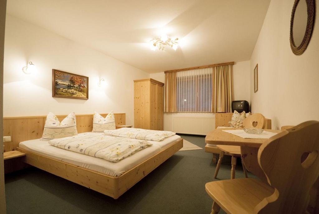 Pension Fuchs Brixen im Thale Room photo