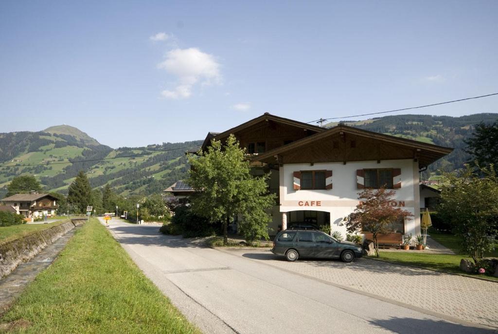 Pension Fuchs Brixen im Thale Exterior photo
